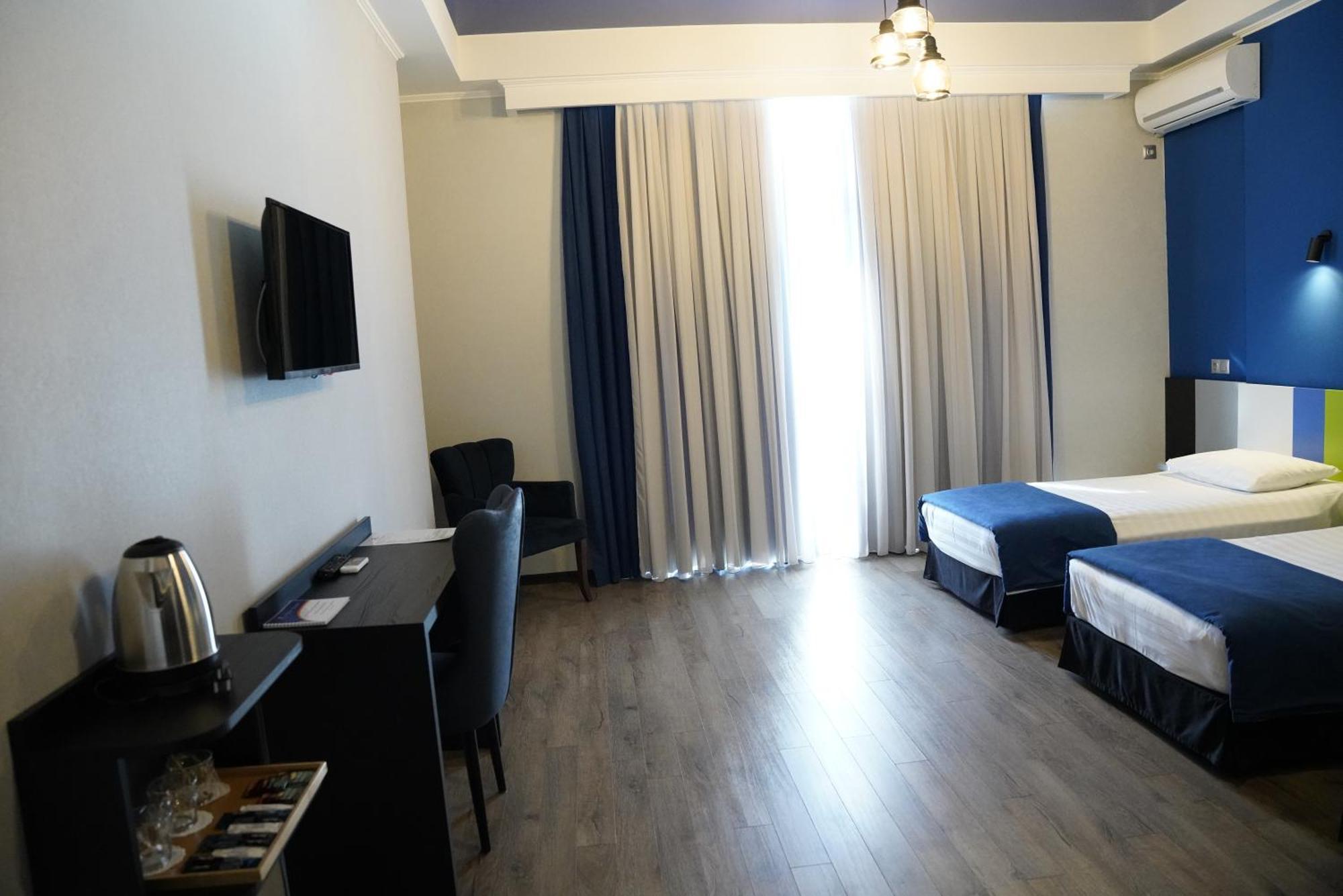 Hotel Panoramic Kutaisi Dış mekan fotoğraf